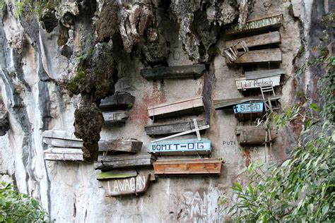 pinay cemetery|8 Unusual Cemeteries in the Philippines.